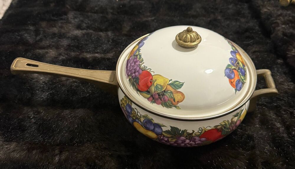 Vintage Cornucopia Enamelware Saucepan w/ Lid-Fruit Pattern Cookware-Retro